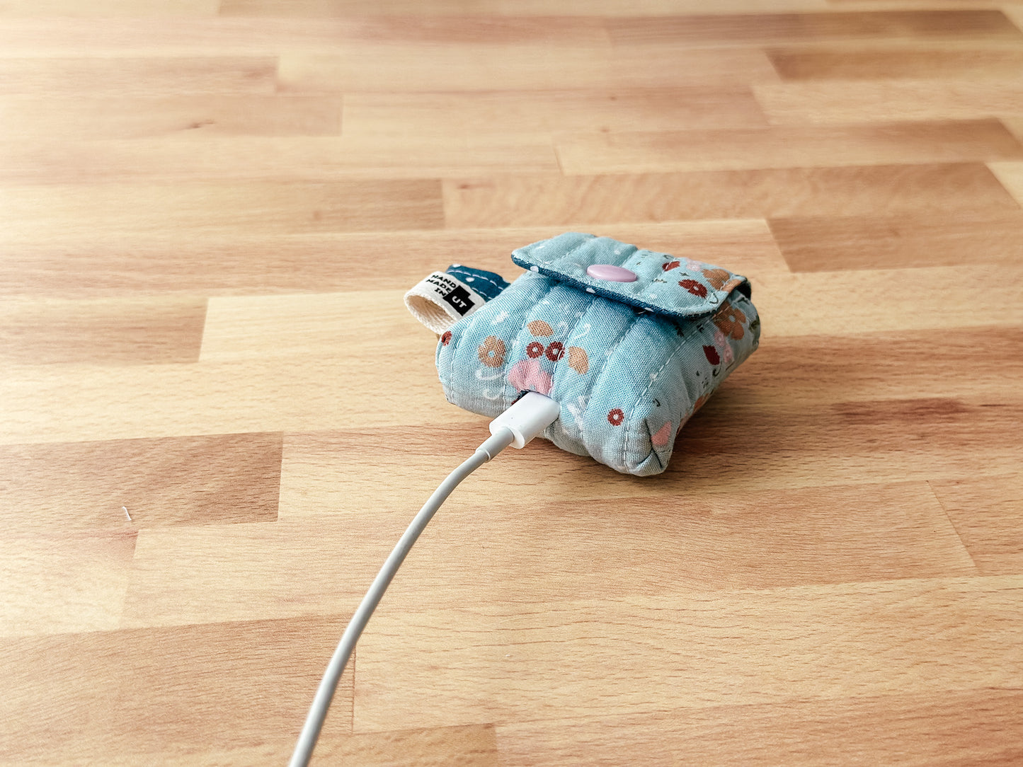 Quilted Airpods Sleeve Keychain - Blue Floral