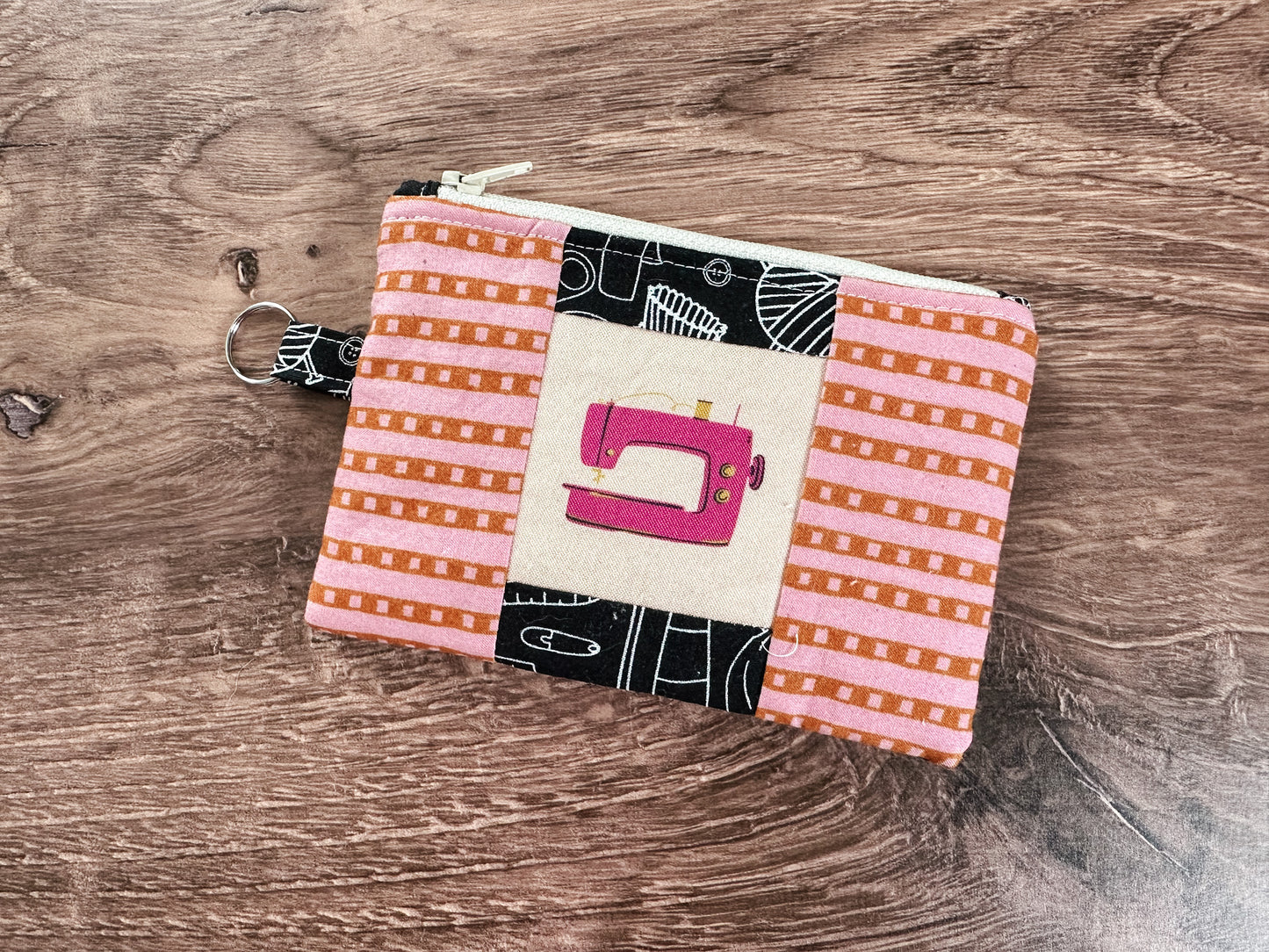 Sewing Machine Quilted Zipper Pouch