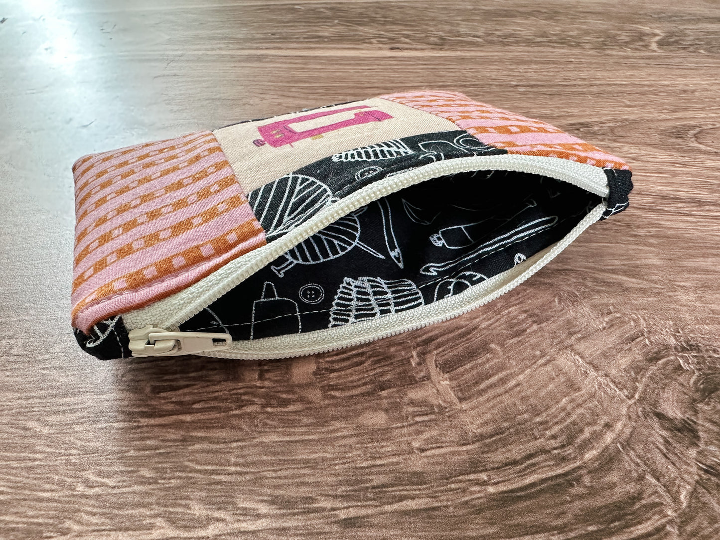 Sewing Machine Quilted Zipper Pouch
