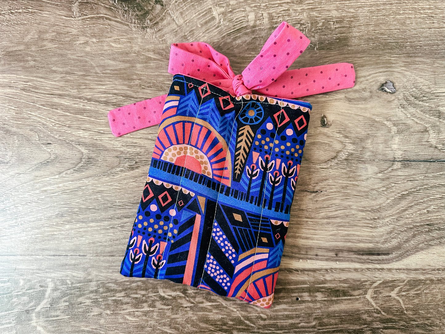Blue Geometric Tied Bow Quilted Kindle E-Reader Sleeve