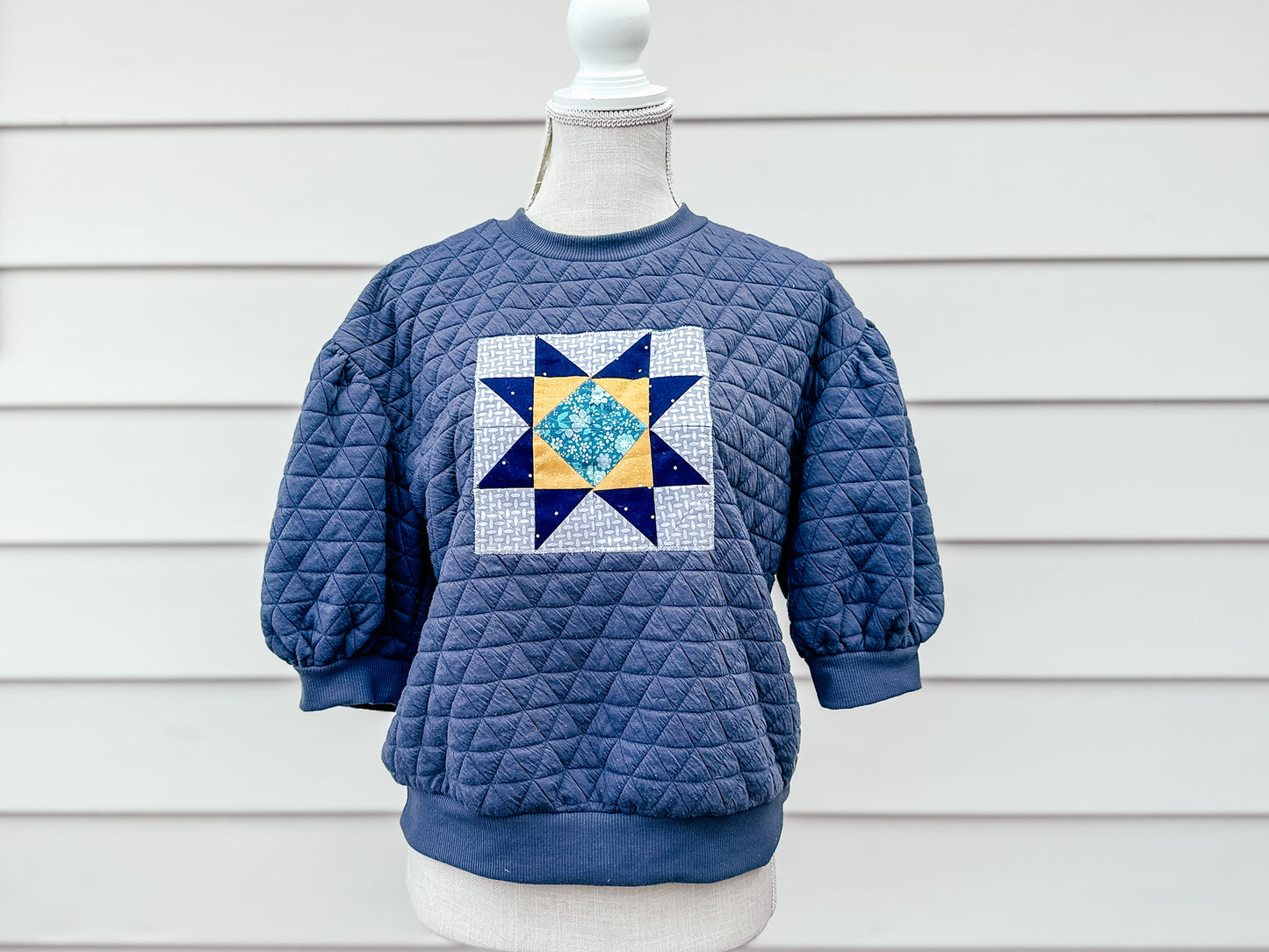 Short Sleeve Quilt Block Sweatshirt - Size Small