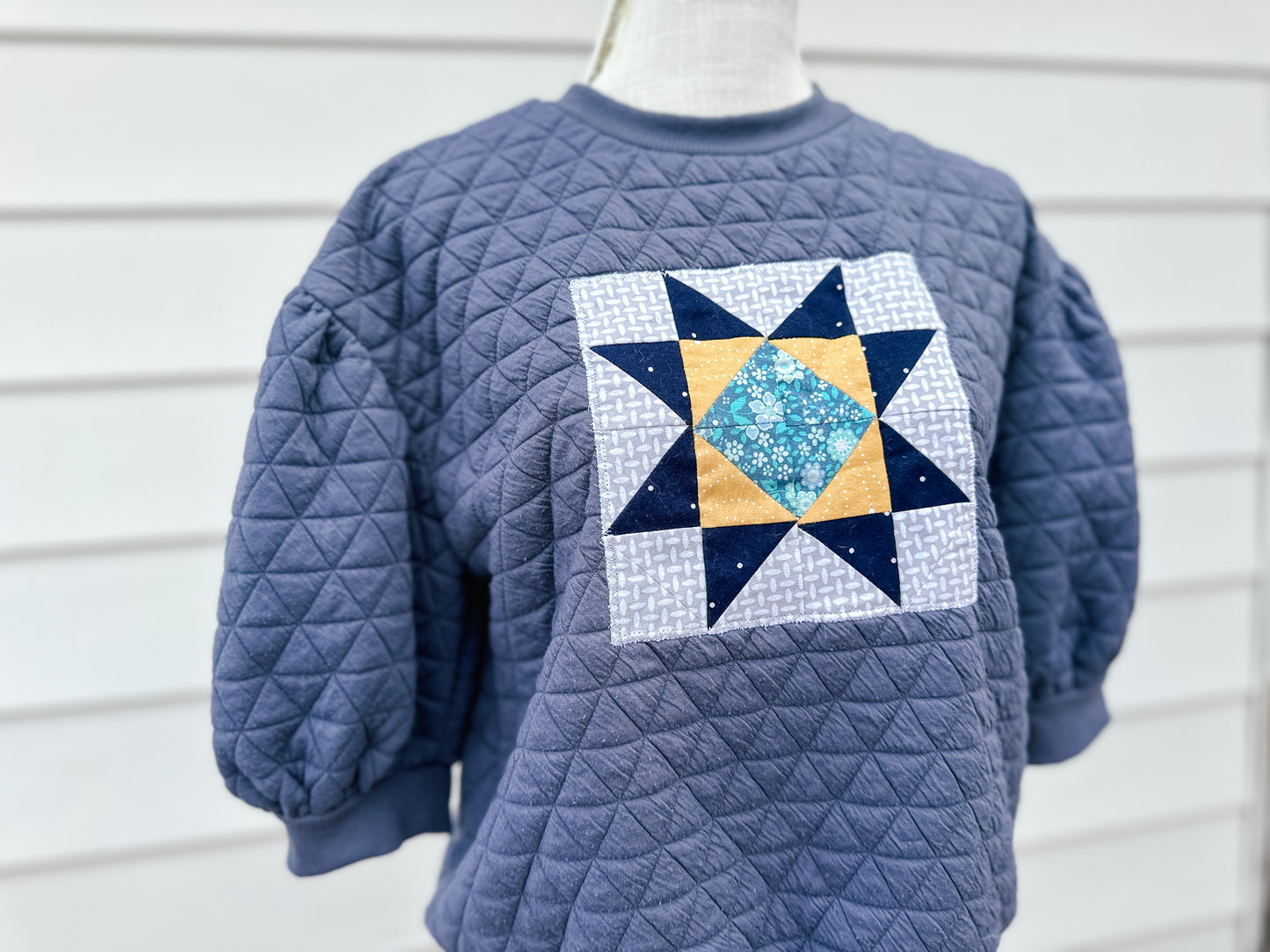 Short Sleeve Quilt Block Sweatshirt - Size Small
