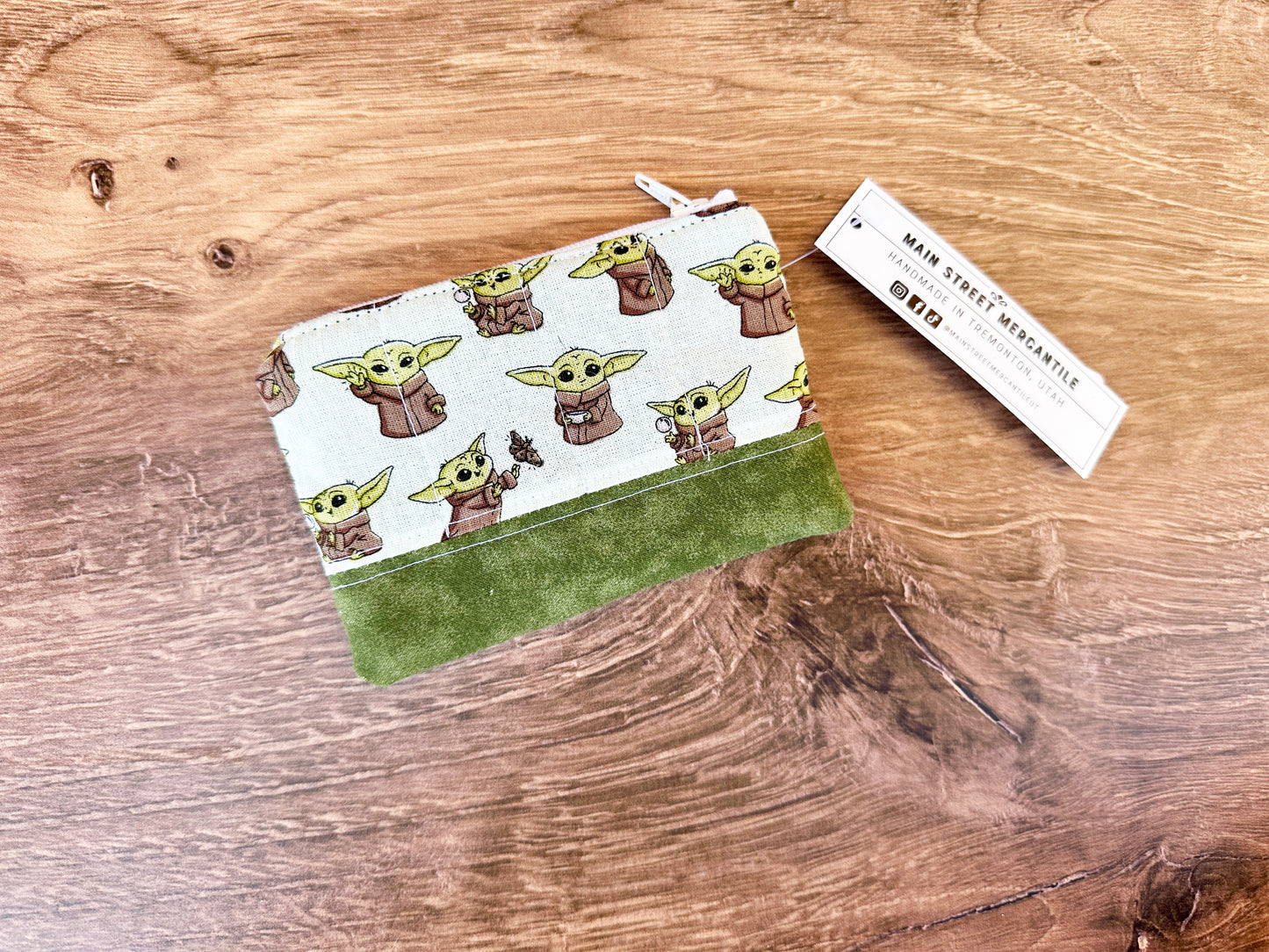 Baby Yoda Zipper Pouch
