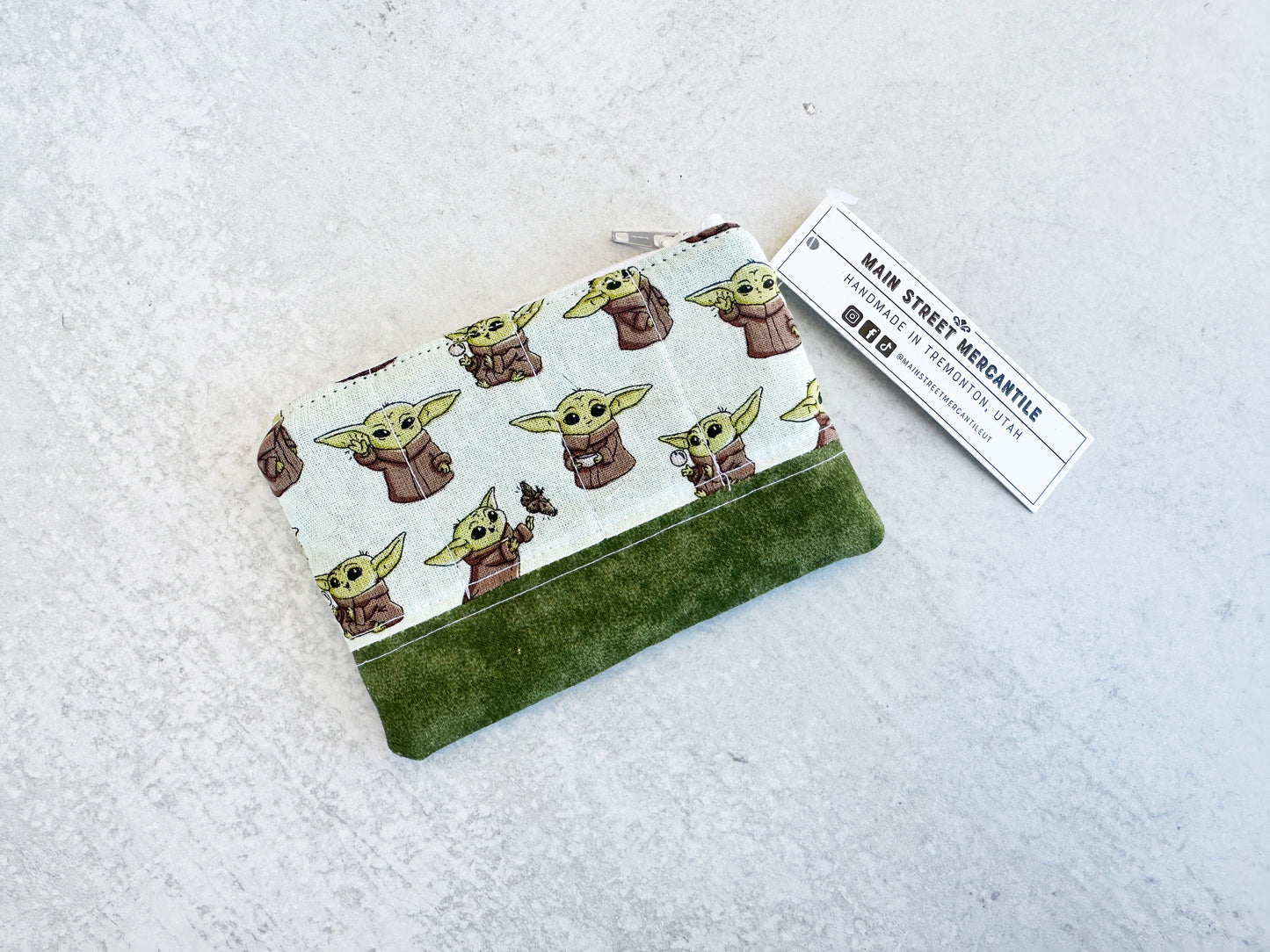 Baby Yoda Zipper Pouch