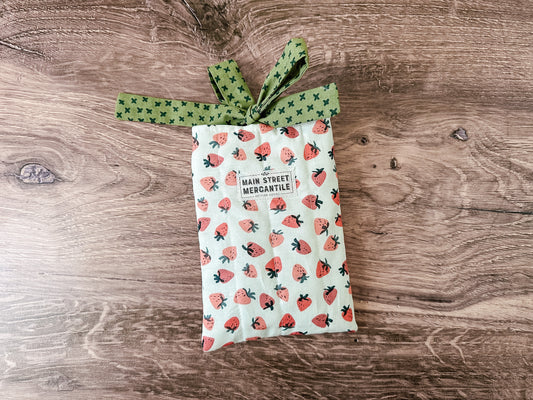 Strawberry Tied Bow Quilted Kindle E-Reader Sleeve