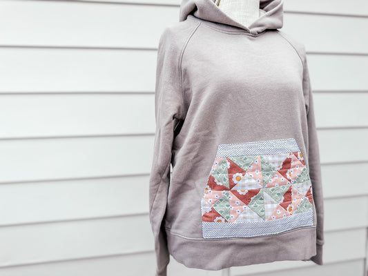 Hoodie Quilt Block Pocket Sweatshirt - Size Large